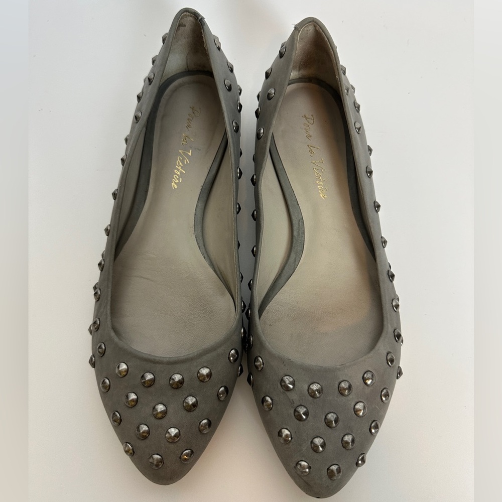 Pour La Victoire Studded Leather Gray Ballet Flats size‎ 7 - Picture 2 of 10